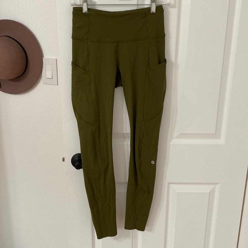 Lululemon leggings size 4. Dark green. Side pockets. Gently used.